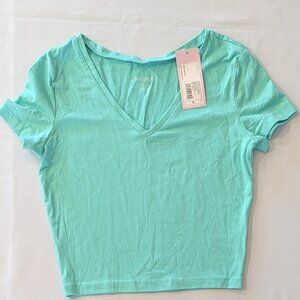 Wild Fable Pastel Green Cropped V-Neck Baby Tee Casual Summer Top NWT
